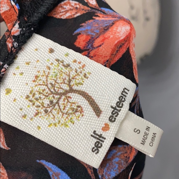 Floral and Lace Top - Picture 6 of 6